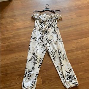 BEBE flowey  jumpsuit